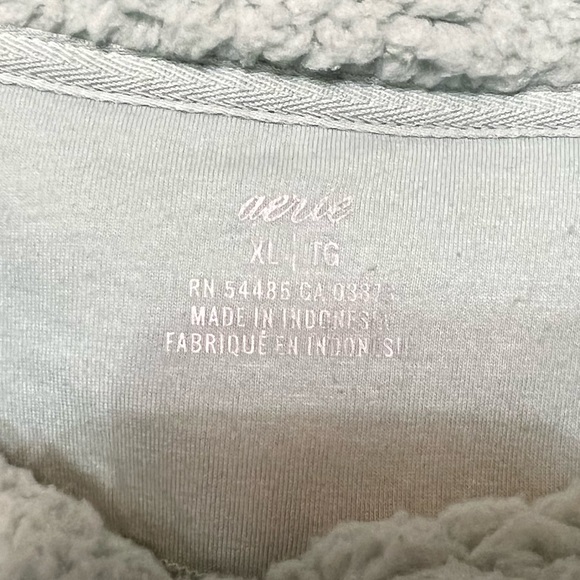 Aerie soft sweater. Size Xl - Picture 3 of 4